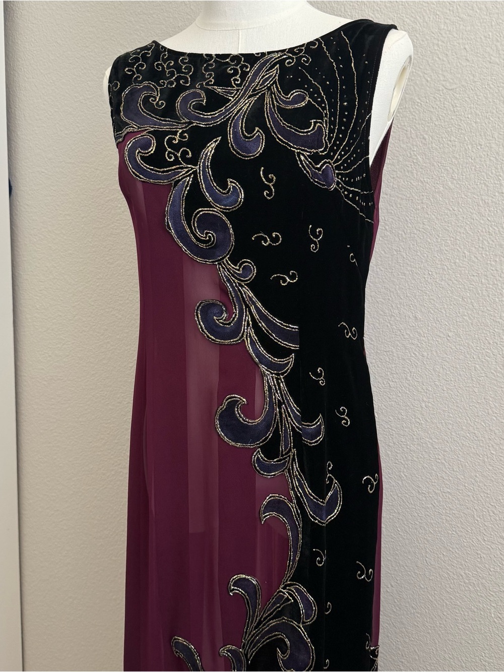 Vintage Hostess Gown high slit whimsigoth RARE size M one of a kind - Picture 2 of 6